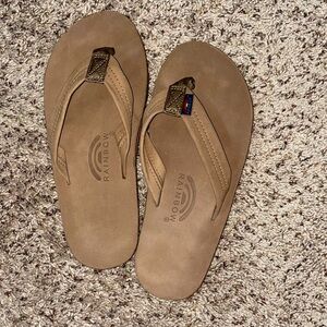 Rainbow Sandals size 8.5